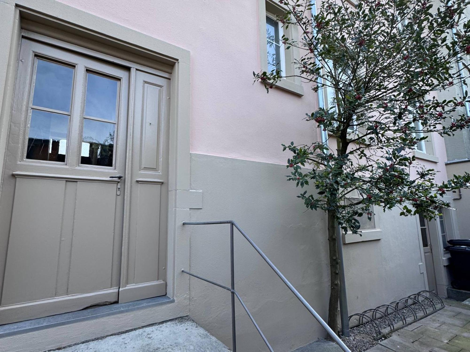Seeglueck Seeliebe - Charmante Jugendstilwohnung Mit Parkplatz Direkt Im Zentrum Nahe Bahnhof Und Seeufer In คอนสตานซ์ ภายนอก รูปภาพ